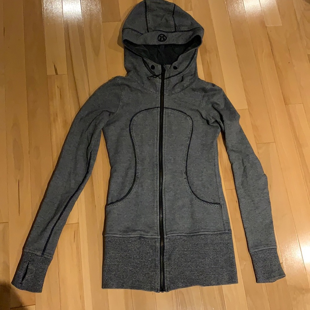 EUC Lululemon Navy Blue & White Striped Live Simply Jacket - size 2